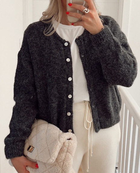 Sweet and spicy Chanel style sweater 30