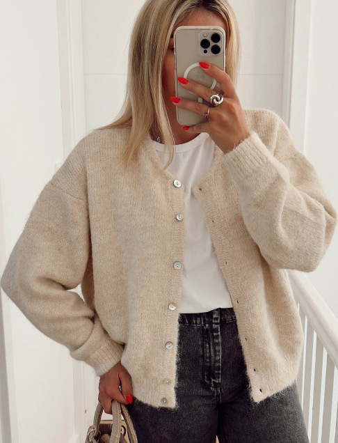 Sweet and spicy Chanel style sweater 30